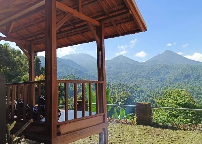 Made Oka And Warung Affittacamere Munduk